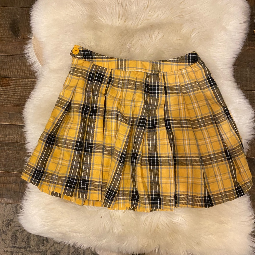 Forever 21 Black and yellow plaid skirt